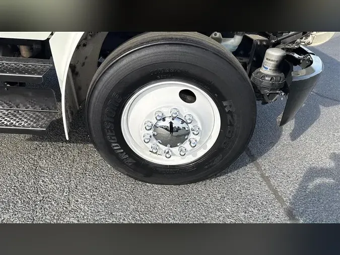2019 FREIGHTLINER M2-106