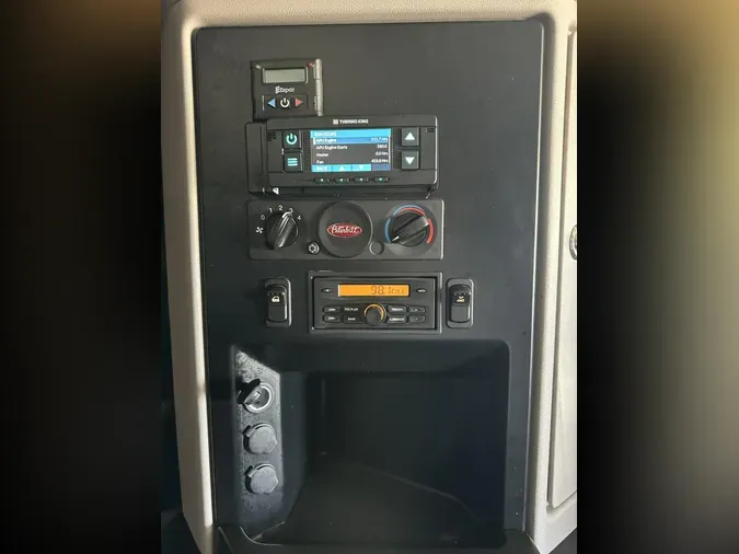 2025 Peterbilt 589350456467a3c32542dd89cc1b0de17b4