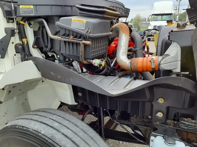2019 NAVISTAR INTERNATIONAL 4300
