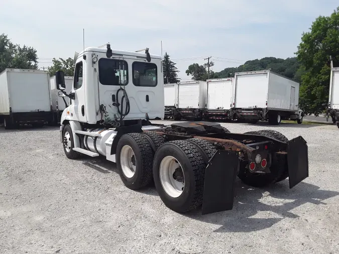 2018 FREIGHTLINER/MERCEDES CASCADIA 113