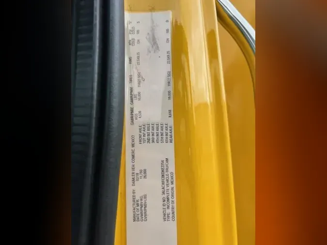 2019 Freightliner Business Class M2 106