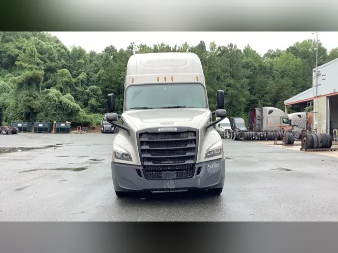 2020 Freightliner Cascadia 126