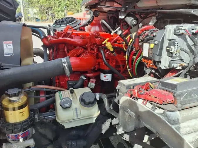 2020 FREIGHTLINER/MERCEDES M2 106