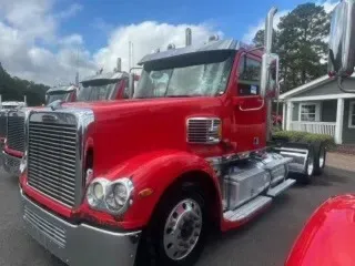 2016 FREIGHTLINER Coronado