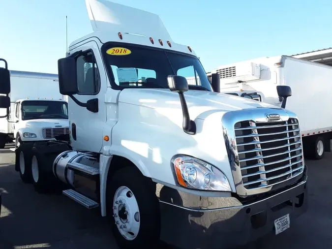 2018 FREIGHTLINER/MERCEDES CASCADIA 125351101cd97826c691ef37e8dff46ae3e