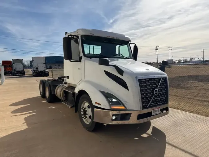2019 VOLVO VNL64TRACTOR35128b1a384a446b84c3141852db8a57