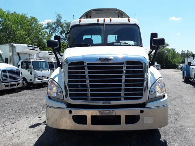 2016 FREIGHTLINER/MERCEDES CASCADIA 125