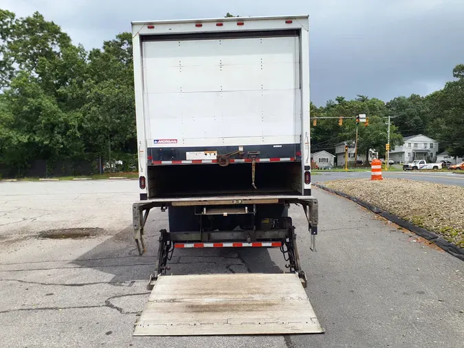 2018 FREIGHTLINER/MERCEDES M2 106