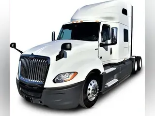 2018 International LT625