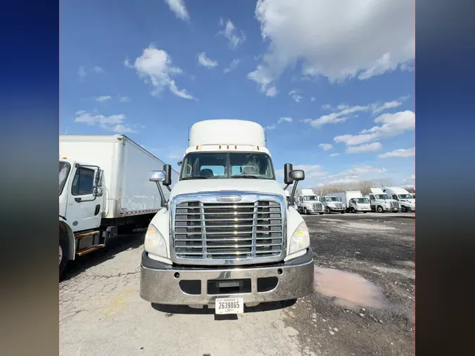 2017 FREIGHTLINER/MERCEDES CASCADIA 125