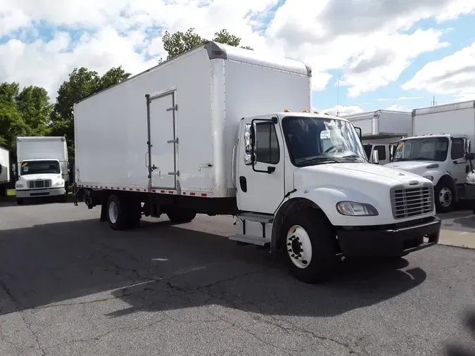 2018 FREIGHTLINER M2 106