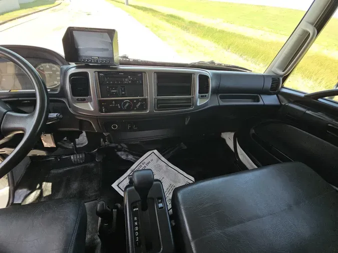 2017 Hino 268