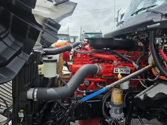 2019 NAVISTAR INTERNATIONAL LT625 DAYCAB T/A