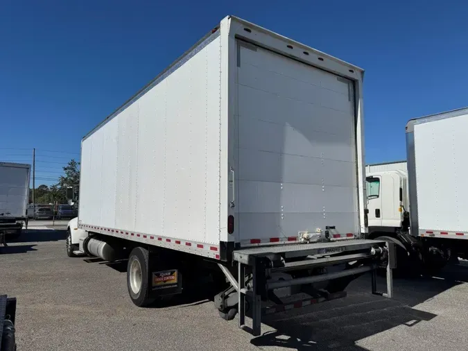 2019 Peterbilt 337