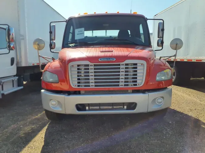 2018 FREIGHTLINER M2 106