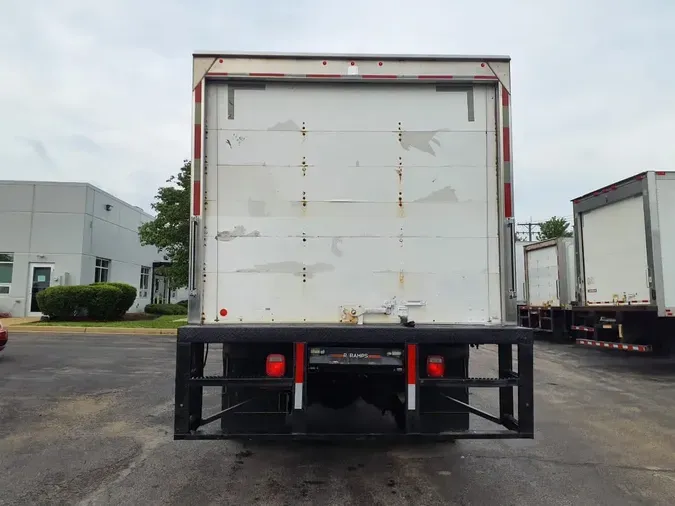 2019 FREIGHTLINER M2 106