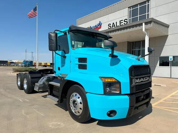 2020 MACK AN64T