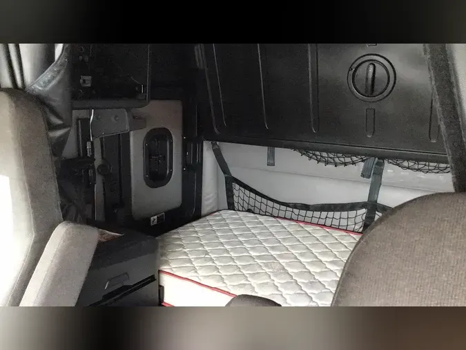 2022 Freightliner Cascadia 126