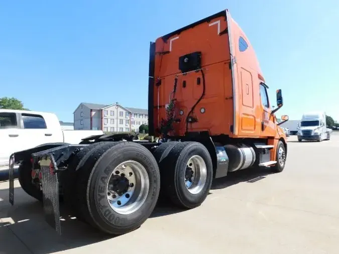 2019 Freightliner New Cascadia 126