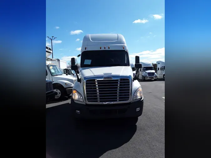 2020 FREIGHTLINER/MERCEDES CASCADIA 125