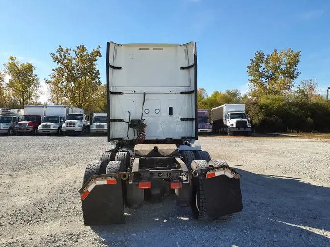 2020 NAVISTAR INTERNATIONAL LT625 SLPR CAB