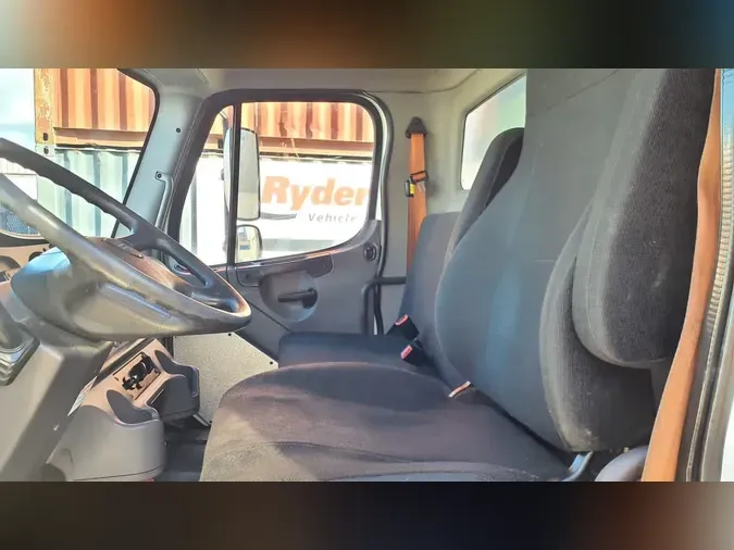 2018 FREIGHTLINER/MERCEDES M2 106
