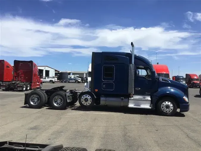 2021 KENWORTH T680354589239d5102e500911bd4ecdca535