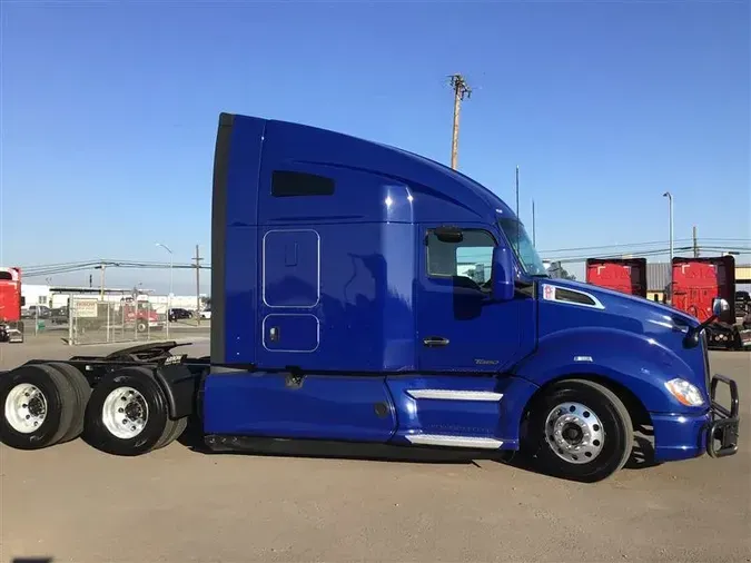 2021 KENWORTH T680