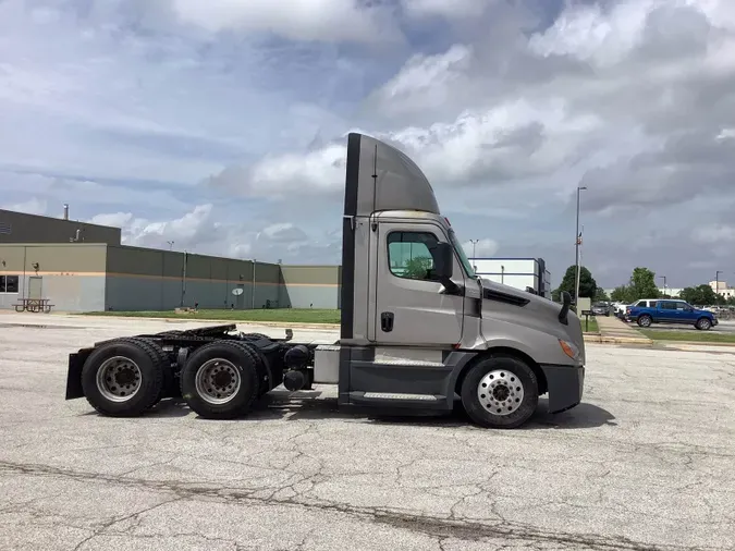 2019 Freightliner Cascadia 126354982ae63b70515ba741282b84488d9