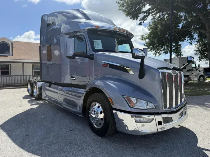2023 Peterbilt 579