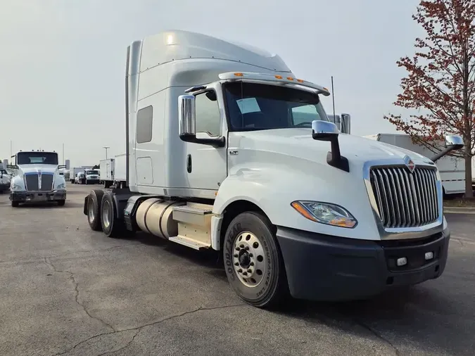 2019 NAVISTAR INTERNATIONAL LT625 SLPR CAB