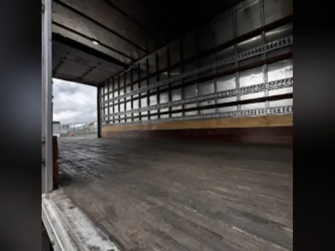 2019 FREIGHTLINER/MERCEDES M2 106