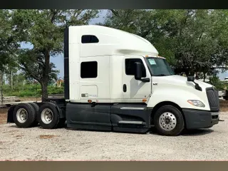 2022 INT LT625 6x4
