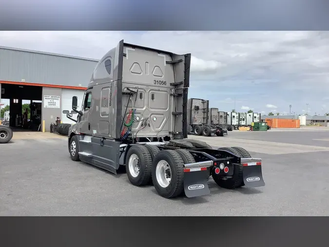 2024 Freightliner Cascadia