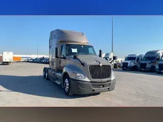 2022 International LT