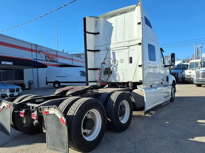 2020 NAVISTAR INTERNATIONAL LT625 SLPR CAB