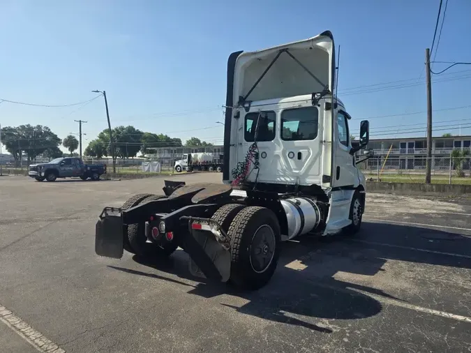 2020 FREIGHTLINER/MERCEDES NEW CASCADIA 1163563df055f27ed9700c24024a5fc0ce5