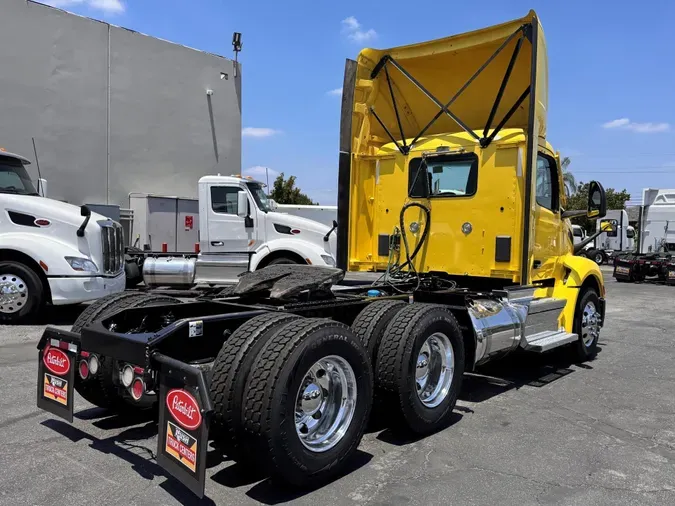 2023 Peterbilt 5793564e839618744355b5c064c74c5a766