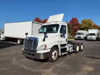 2016 FREIGHTLINER/MERCEDES CASCADIA 125