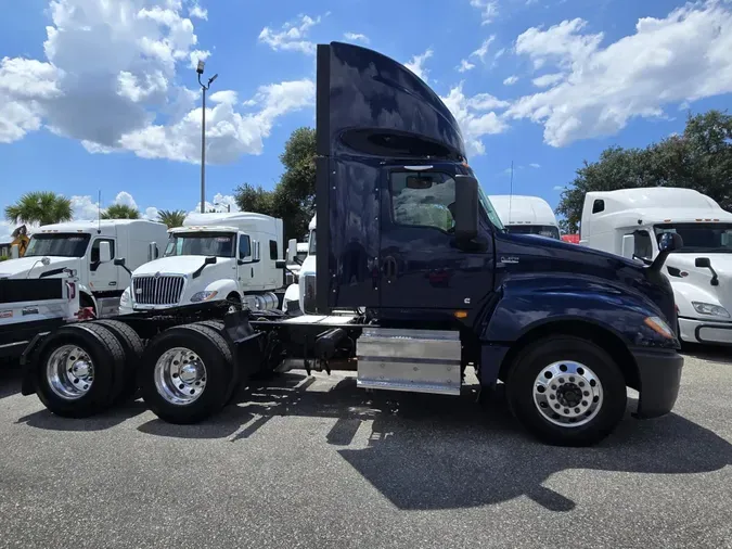 2020 International LT625