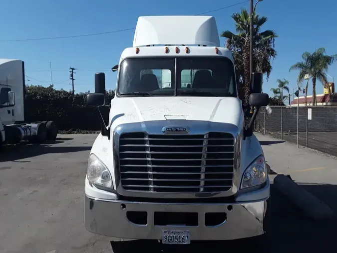 2018 FREIGHTLINER CASCADIA 125