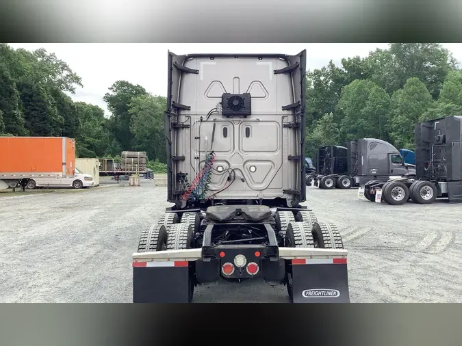2021 Freightliner Cascadia