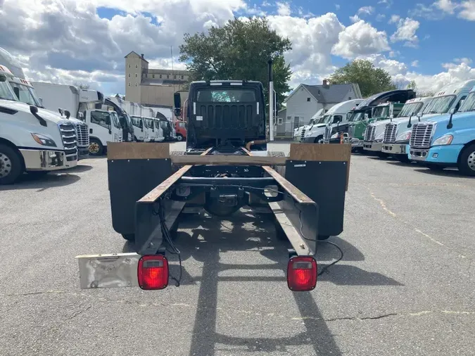 2019 FREIGHTLINER M2 106