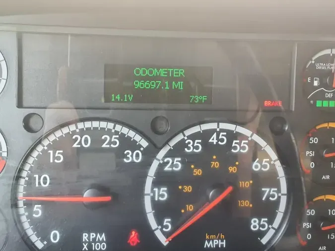 2019 FREIGHTLINER M2 106
