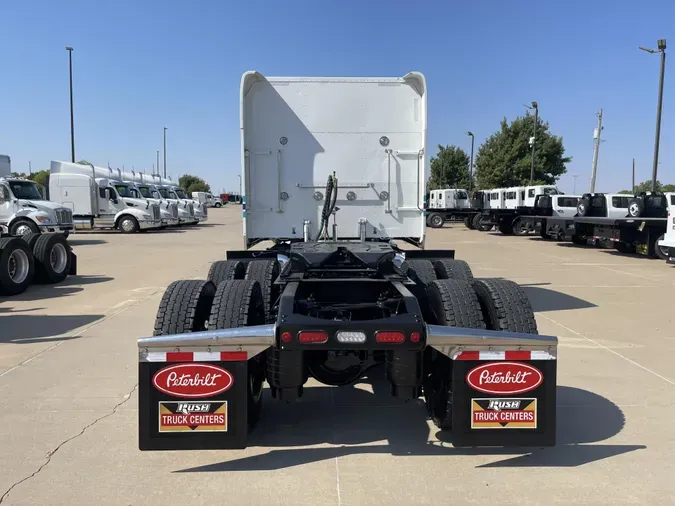 2023 Peterbilt 389