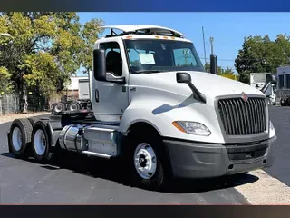 2022 INT LT625 6x4