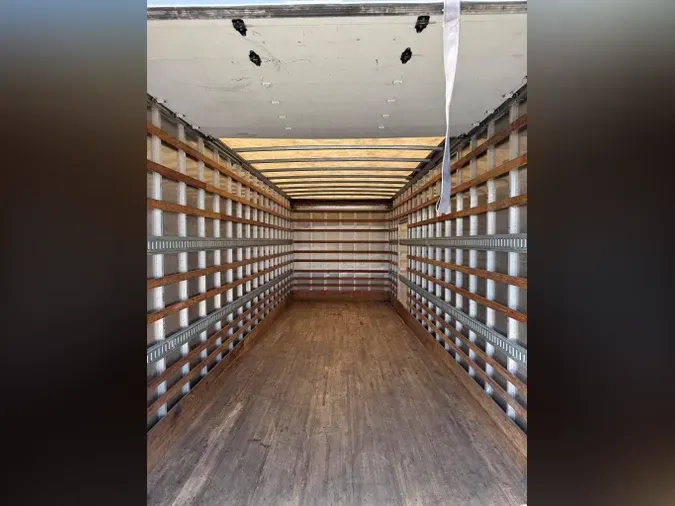 2019 Freightliner Business Class M2 106