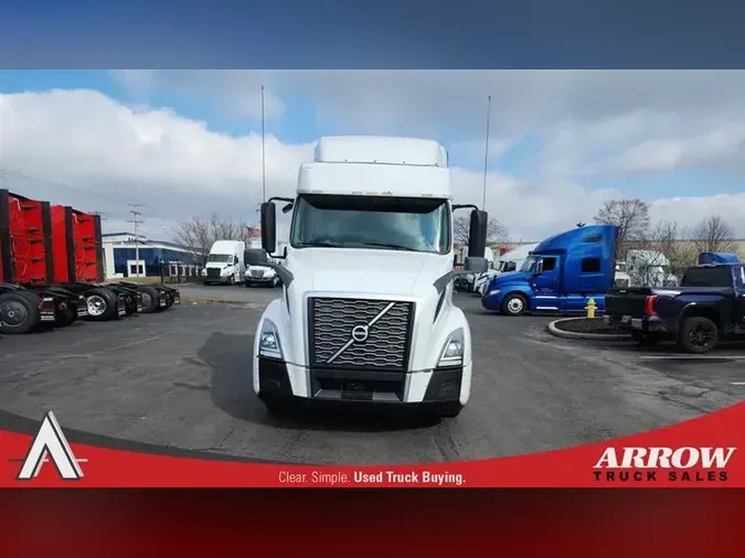 2021 VOLVO VNL740