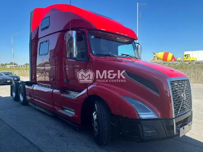 2021 VOLVO VNL64T860