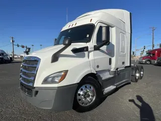 2020 FREIGHTLINER CA116